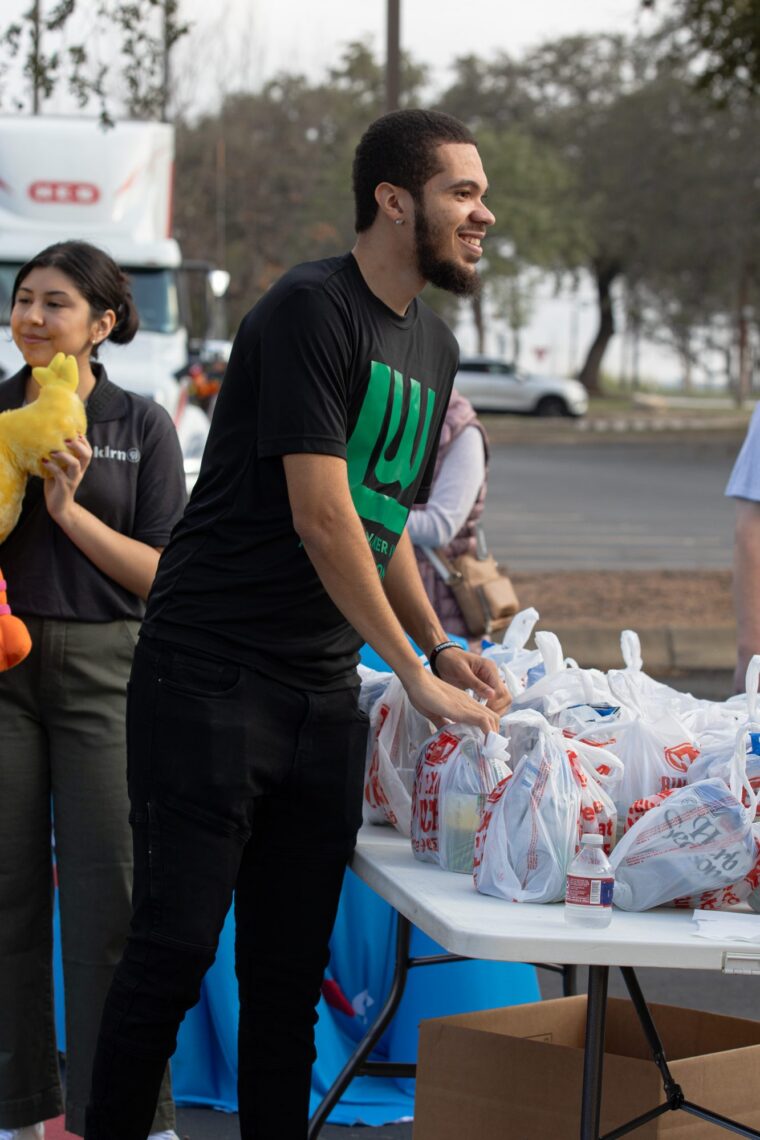 2023 Turkeys for Teachers - Lonnie Walker IV Foundation